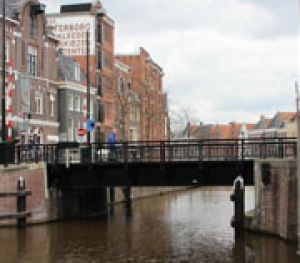 De brug
