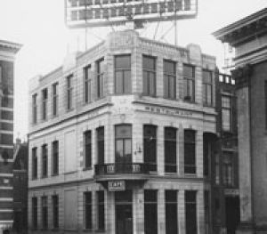  De ‘nieuwe zalen’ van Krasnapolsky en De Beurs 